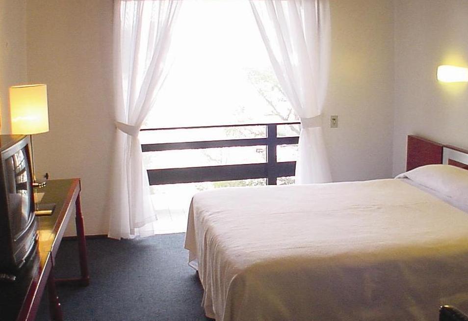Laje De Pedra Hotel & Resort Канела Экстерьер фото